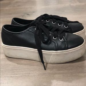 Steve madden black platform sneaker